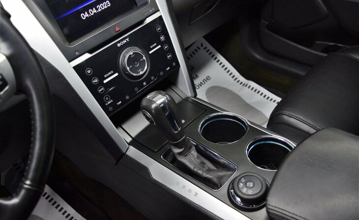 Ford Explorer - Фото 11