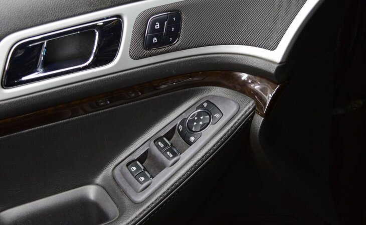 Ford Explorer - Фото 12