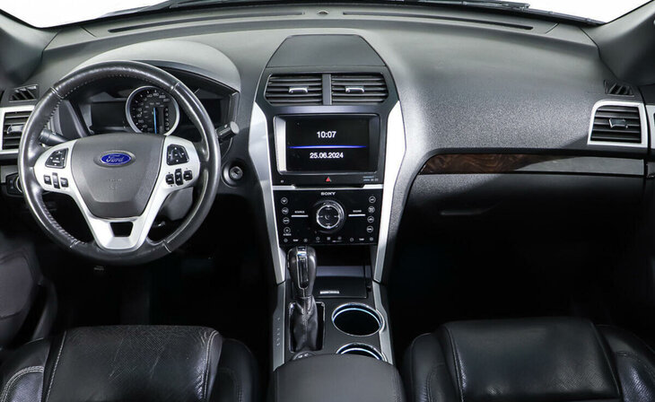 Ford Explorer - Фото 10
