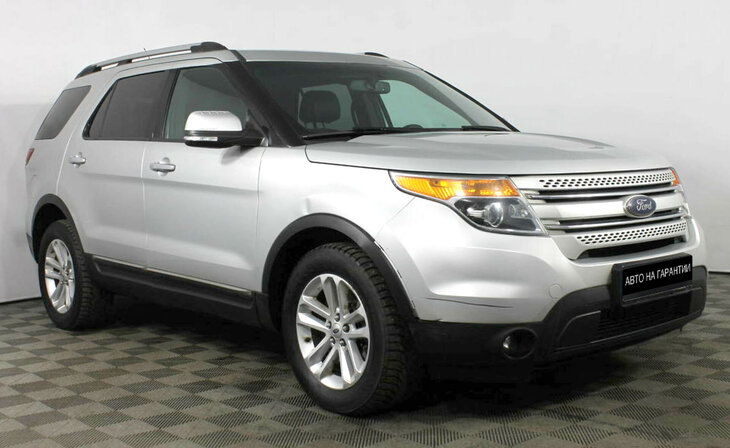 Ford Explorer - Фото 1
