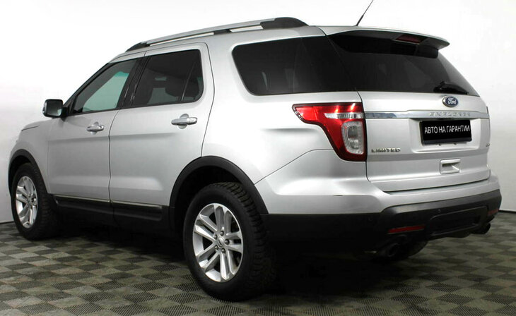 Ford Explorer - Фото 2