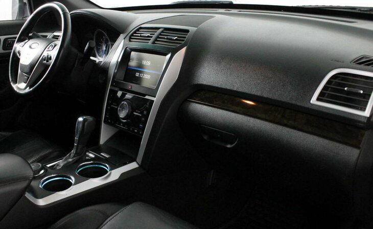 Ford Explorer - Фото 5