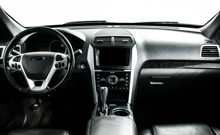 Ford Explorer - Фото 7