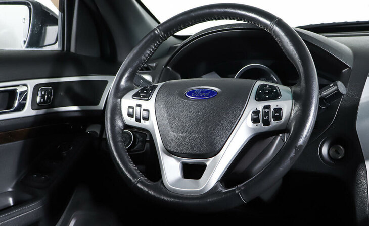 Ford Explorer - Фото 12