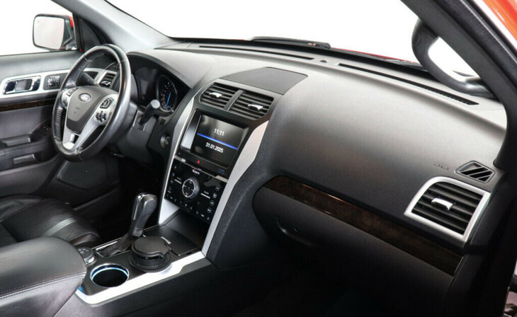 Ford Explorer - Фото 4