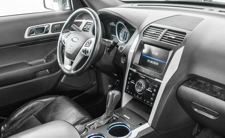 Ford Explorer - Фото 4
