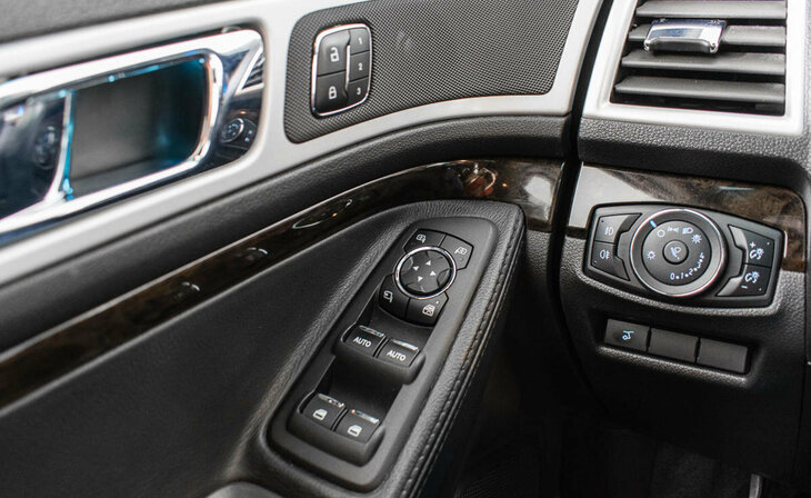 Ford Explorer - Фото 6