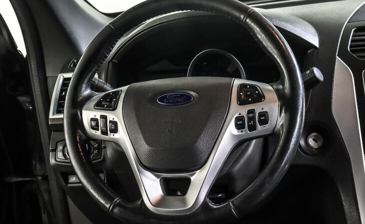 Ford Explorer - Фото 12