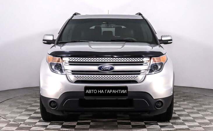 Ford Explorer - Фото 1