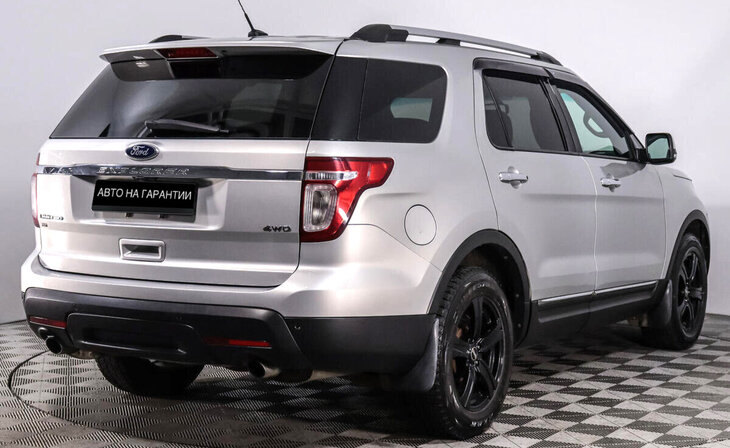 Ford Explorer - Фото 2