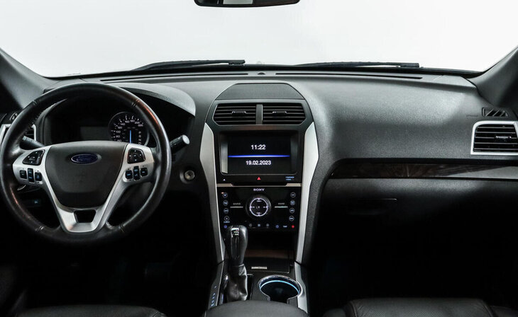 Ford Explorer - Фото 5