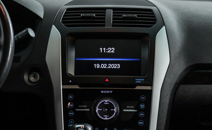 Ford Explorer - Фото 7