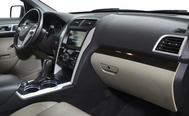Ford Explorer - Фото 6