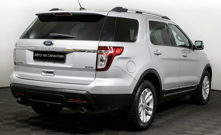 Ford Explorer - Фото 4