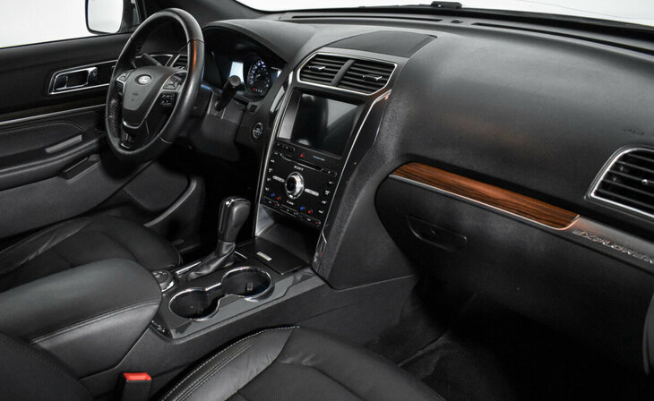 Ford Explorer - Фото 5