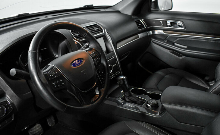 Ford Explorer - Фото 7
