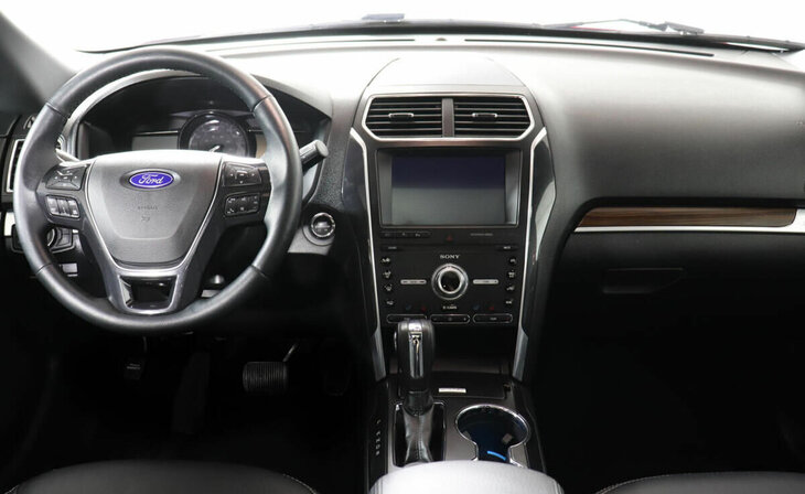 Ford Explorer - Фото 6