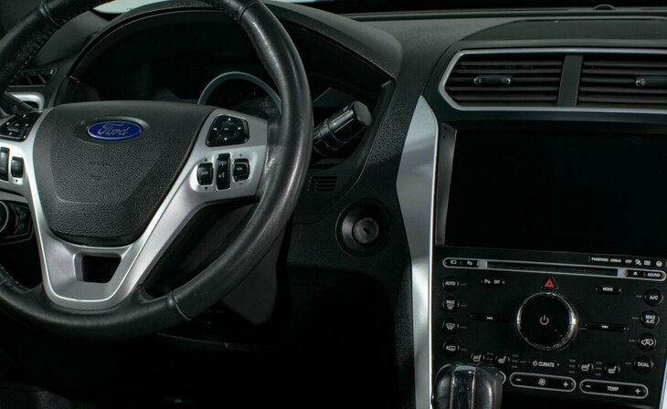 Ford Explorer - Фото 7
