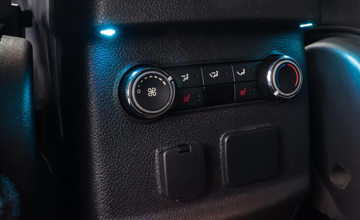 Ford Explorer - Фото 20