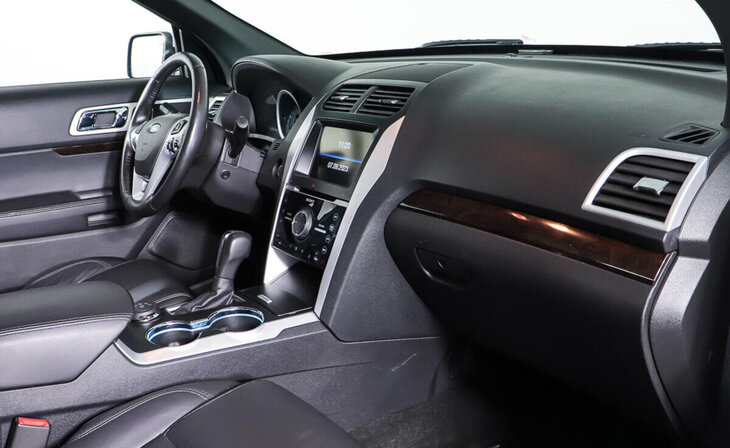 Ford Explorer - Фото 8