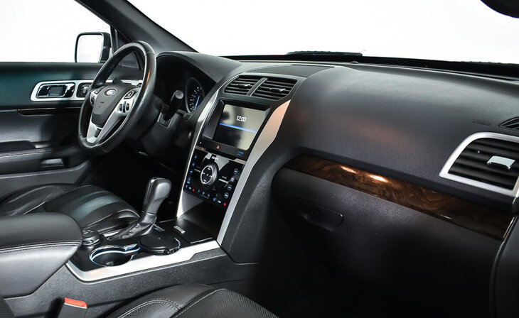 Ford Explorer - Фото 9
