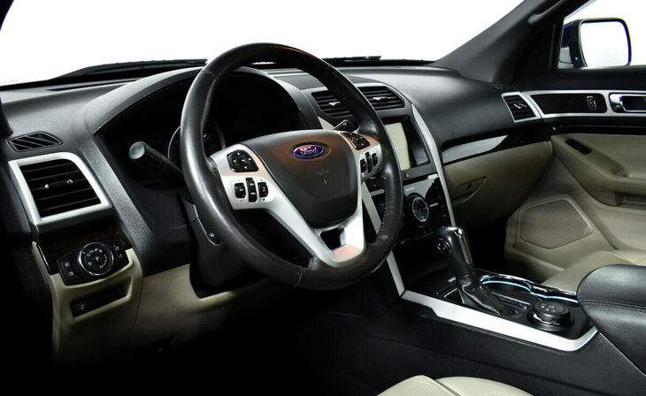 Ford Explorer - Фото 7