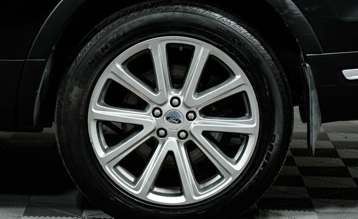 Ford Explorer - Фото 5