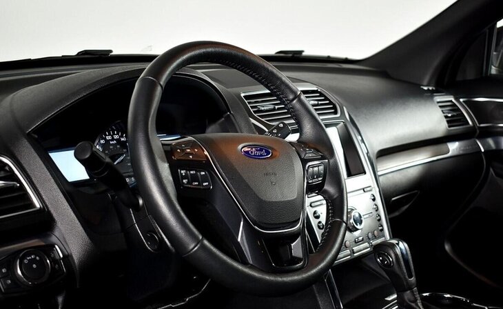 Ford Explorer - Фото 9