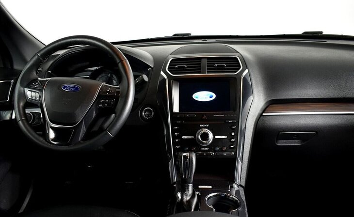 Ford Explorer - Фото 8
