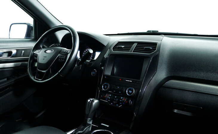Ford Explorer - Фото 6