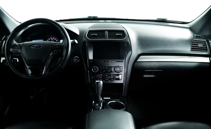Ford Explorer - Фото 7