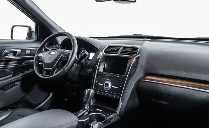 Ford Explorer - Фото 4