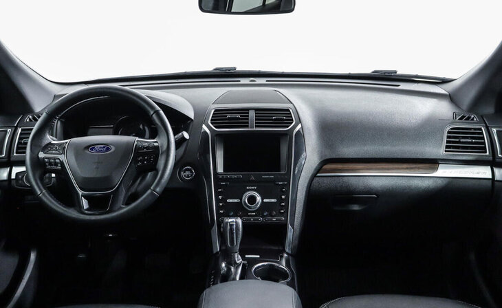 Ford Explorer - Фото 5