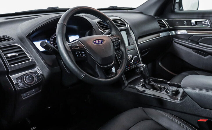 Ford Explorer - Фото 6