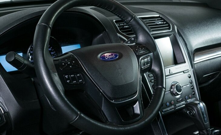 Ford Explorer - Фото 7