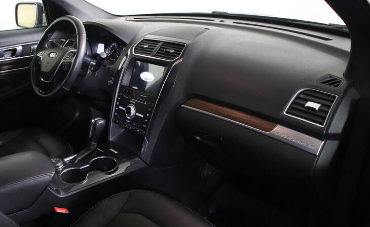 Ford Explorer - Фото 4