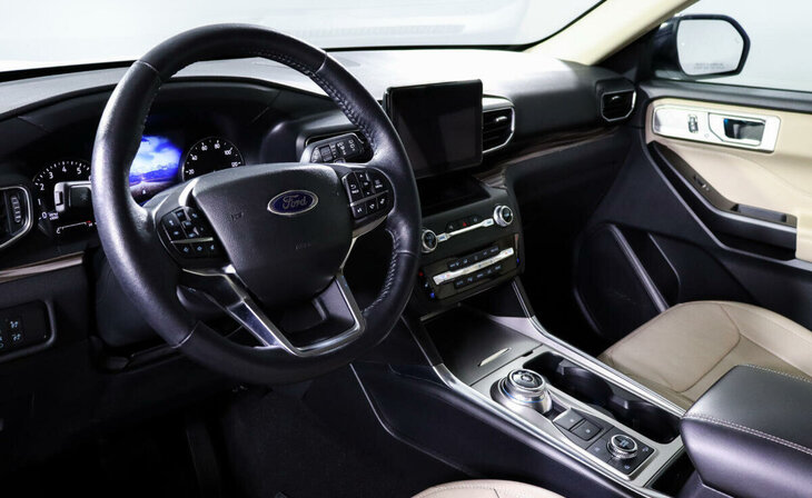 Ford Explorer - Фото 6