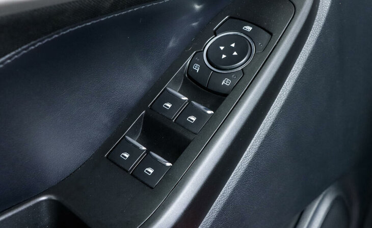 Ford Explorer - Фото 11