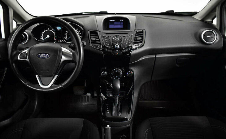 Ford Fiesta - Фото 5