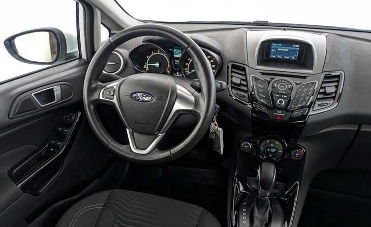 Ford Fiesta - Фото 12