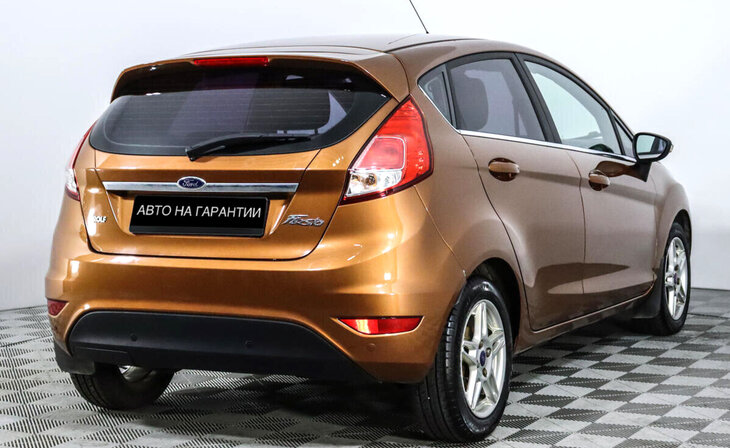 Ford Fiesta - Фото 2