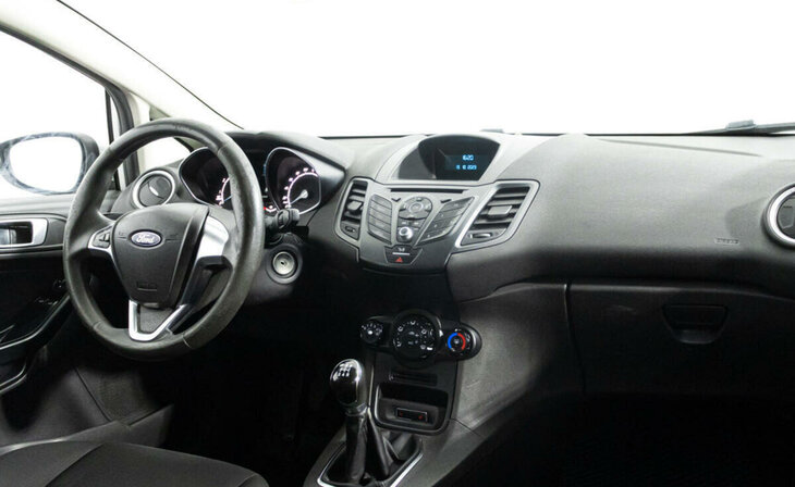 Ford Fiesta - Фото 4