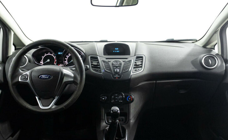 Ford Fiesta - Фото 5
