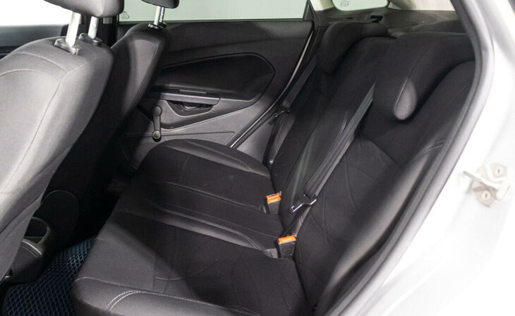 Ford Fiesta - Фото 8