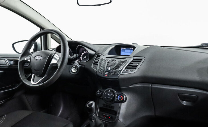 Ford Fiesta - Фото 4