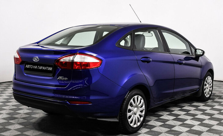 Ford Fiesta - Фото 2