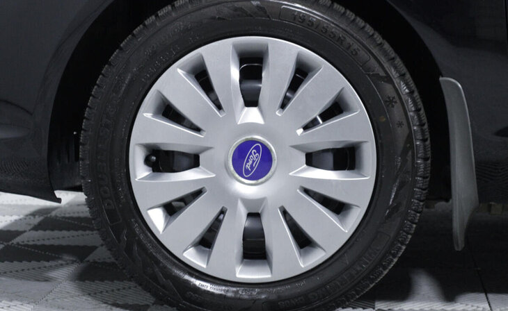 Ford Fiesta - Фото 4