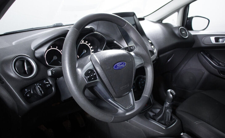 Ford Fiesta - Фото 7