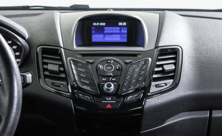 Ford Fiesta - Фото 7