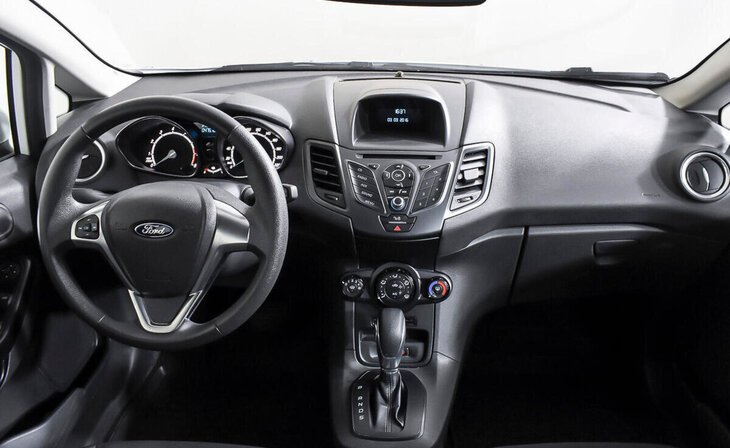 Ford Fiesta - Фото 10